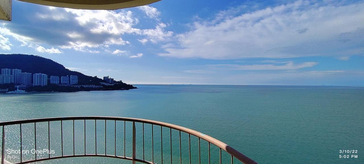 Апартаменты Sea View Paradise Танджунг-Бунга Экстерьер фото
