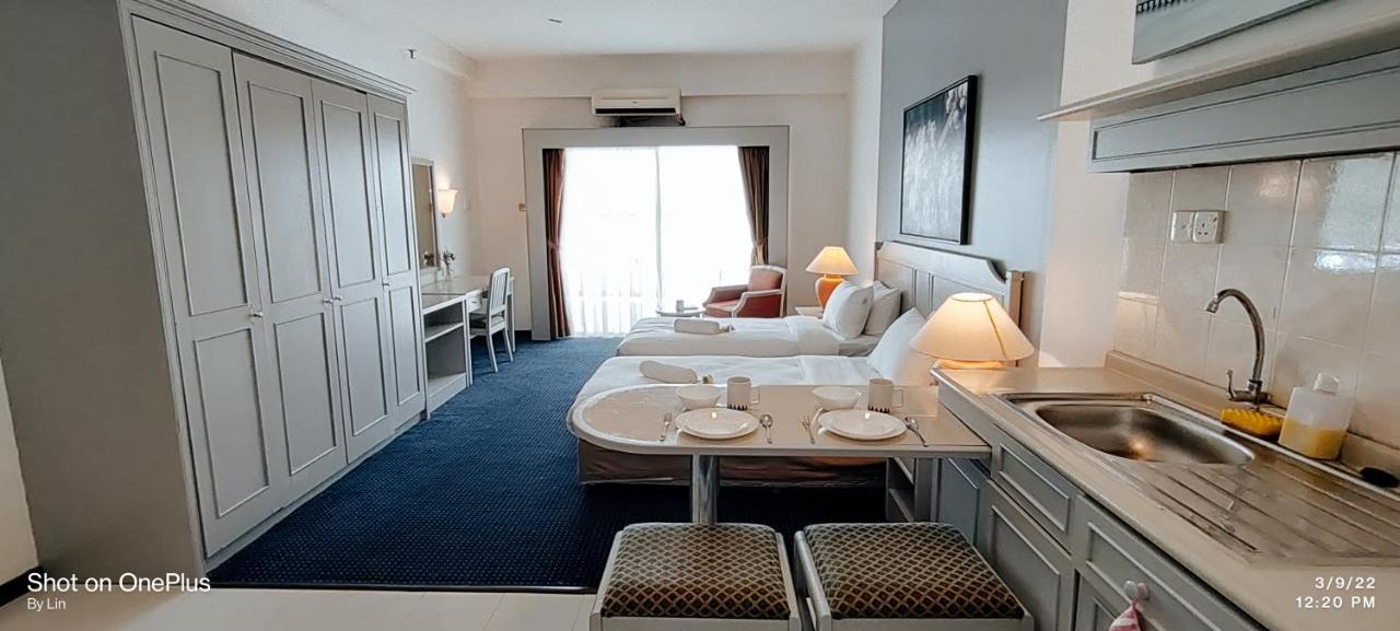 Апартаменты Sea View Paradise Танджунг-Бунга Экстерьер фото